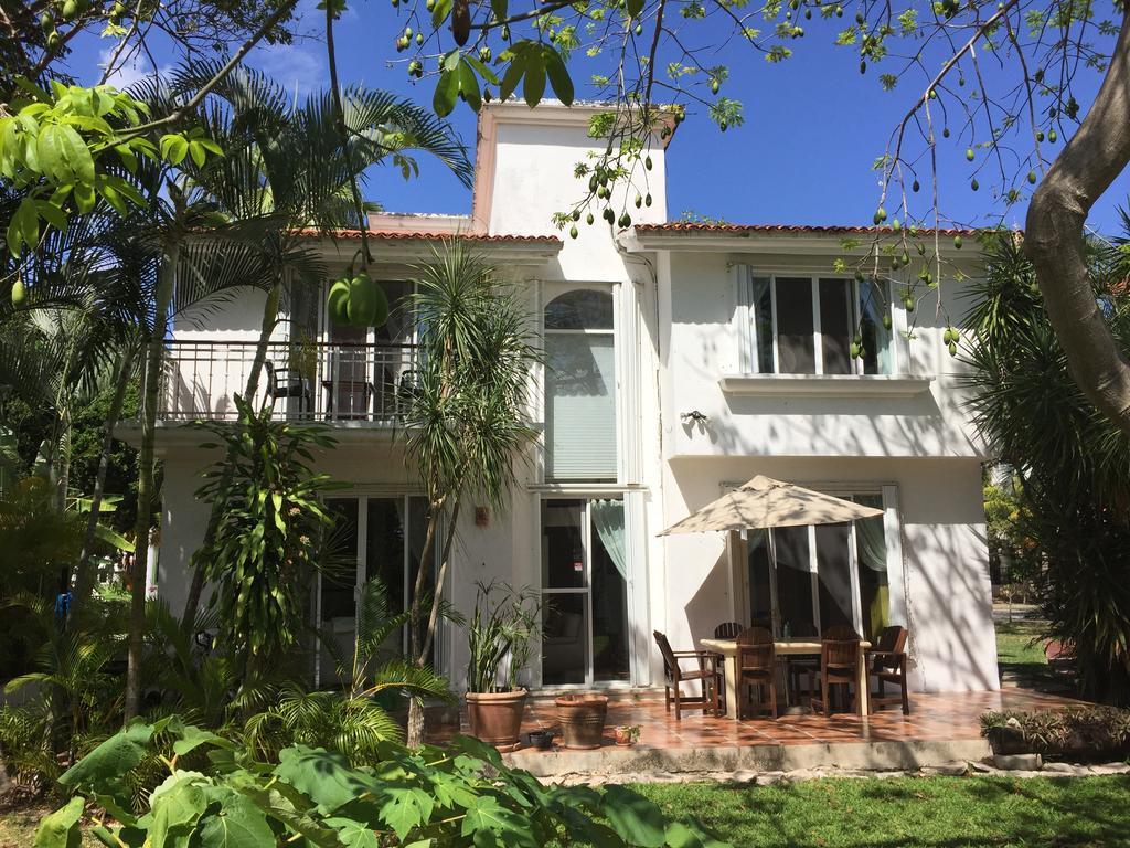 Отель Casa Mi Tesoro Плая-дель-Кармен Экстерьер фото